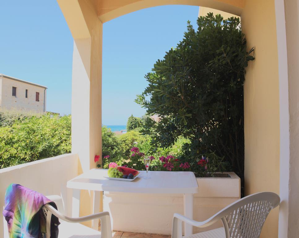 Alexia Beach Hotel Agia Marina Pokoj fotografie