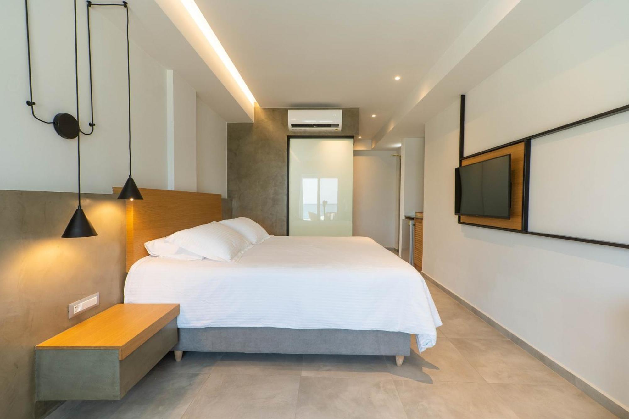 Alexia Beach Hotel Agia Marina Exteriér fotografie