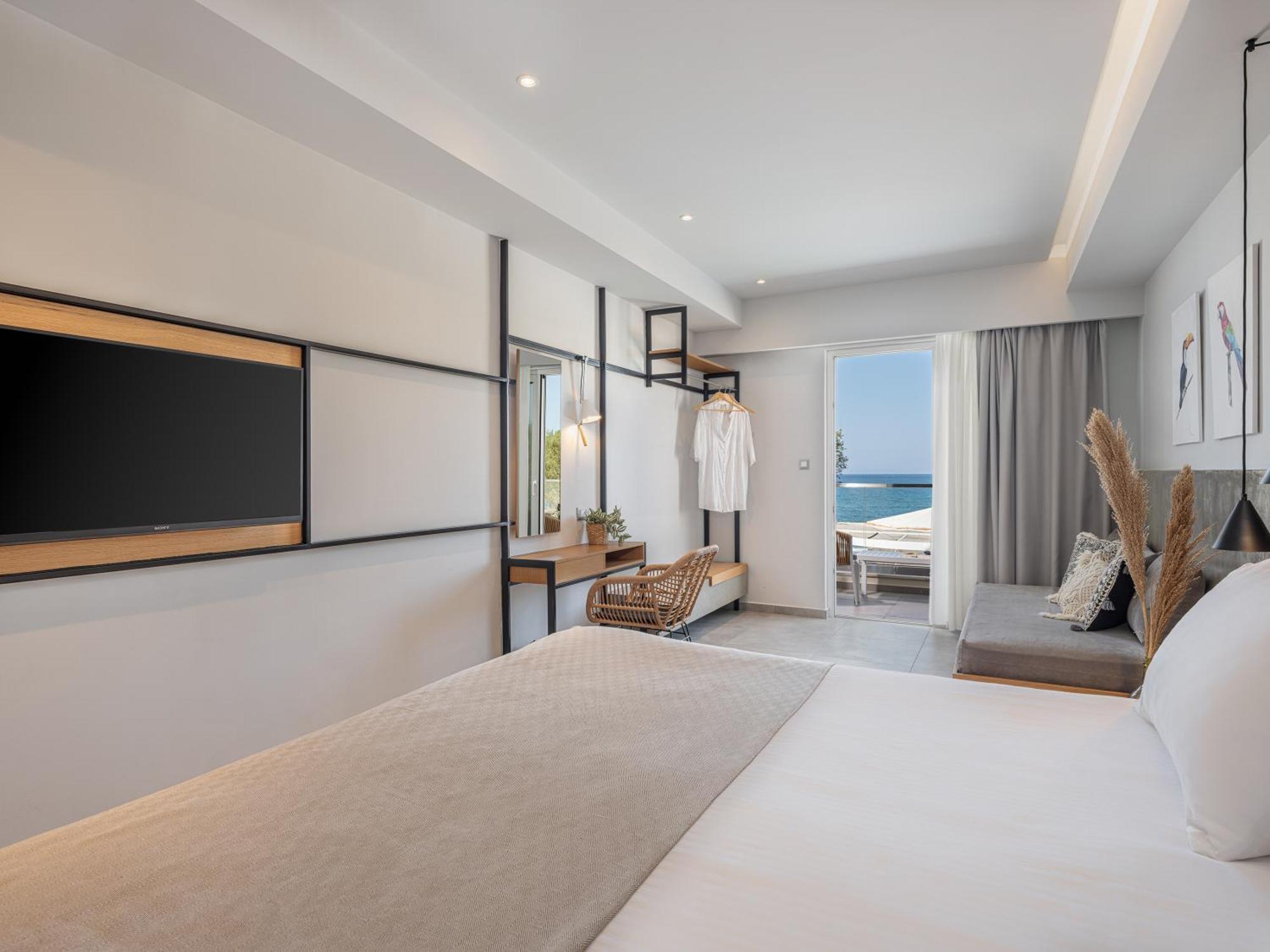 Alexia Beach Hotel Agia Marina Exteriér fotografie