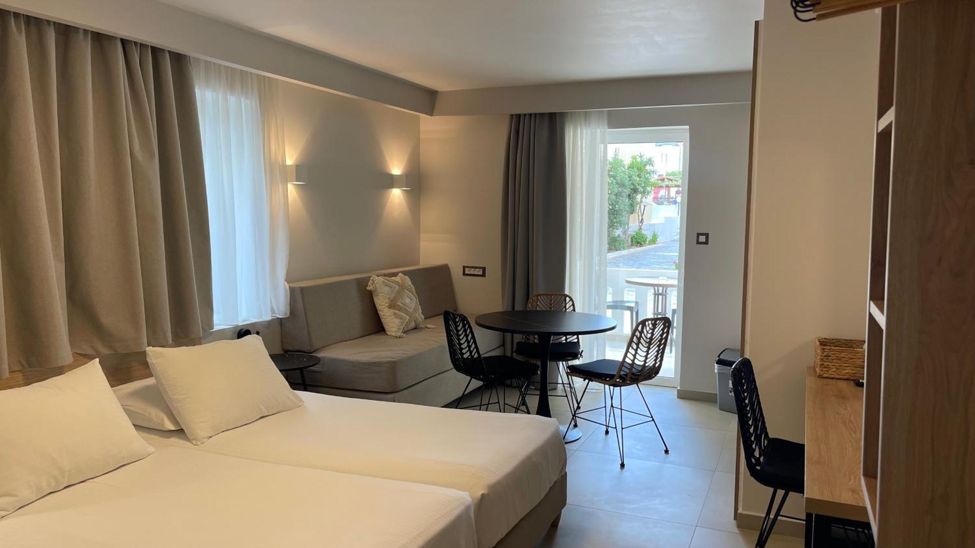 Alexia Beach Hotel Agia Marina Exteriér fotografie